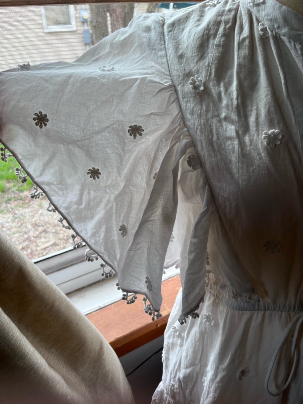 FARM Rio White Embroidered Mini Dress - Picture 3 of 6